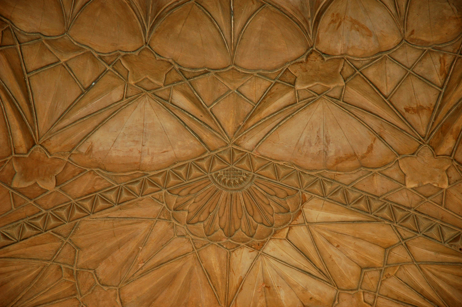 Interior detail, Safdarjang's Tomb, Delhi, 7 March, 2007, photograph by Gordon Brent Ingram